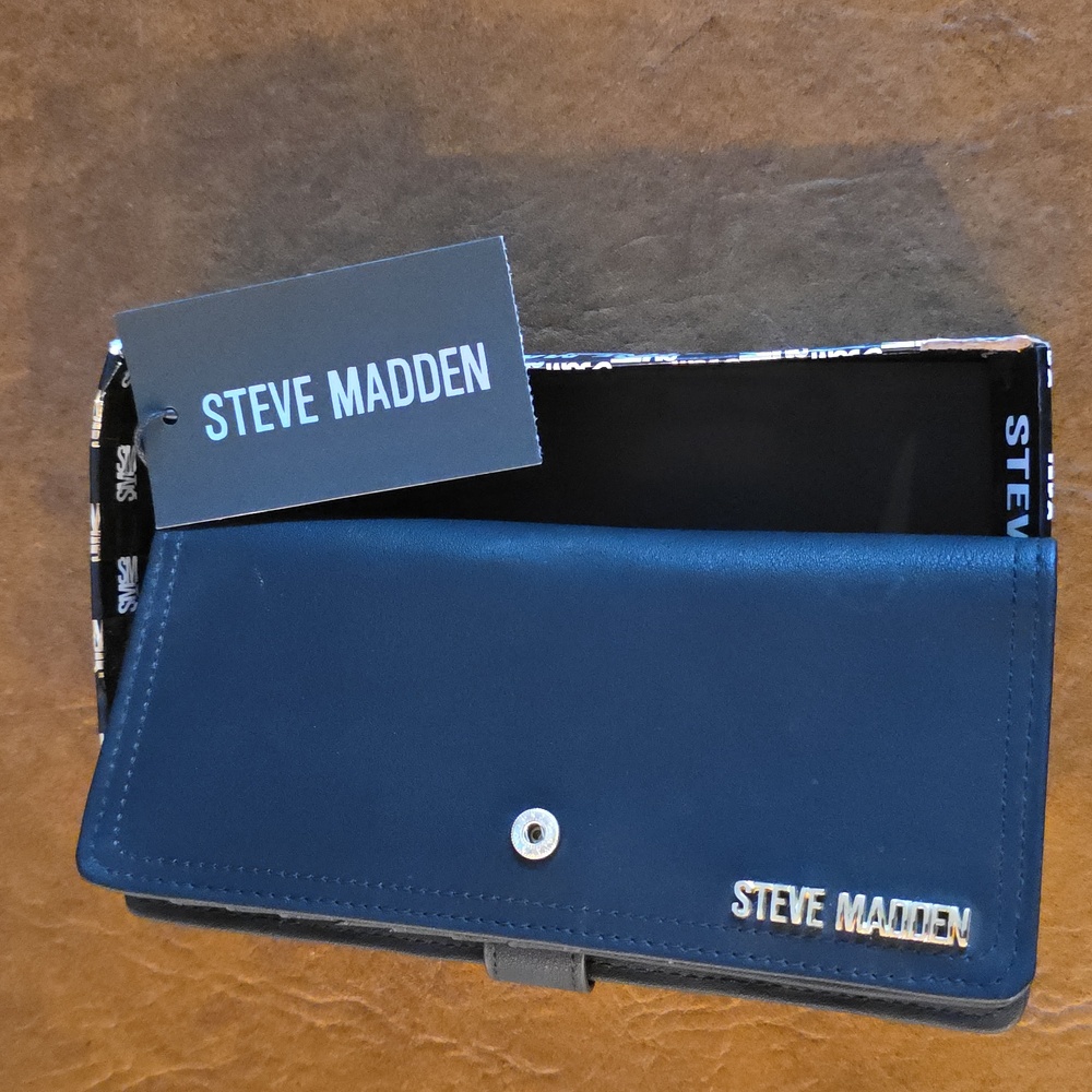 Steve Madden Elegant Black Clutch New - Picture 4 of 7